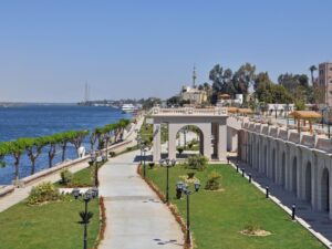Luxor Corniche